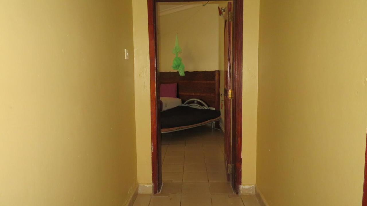 Global Village Hotel Pakwach Dış mekan fotoğraf