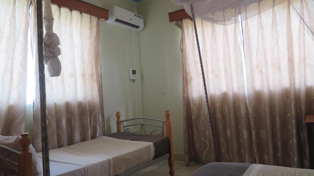 Global Village Hotel Pakwach Dış mekan fotoğraf